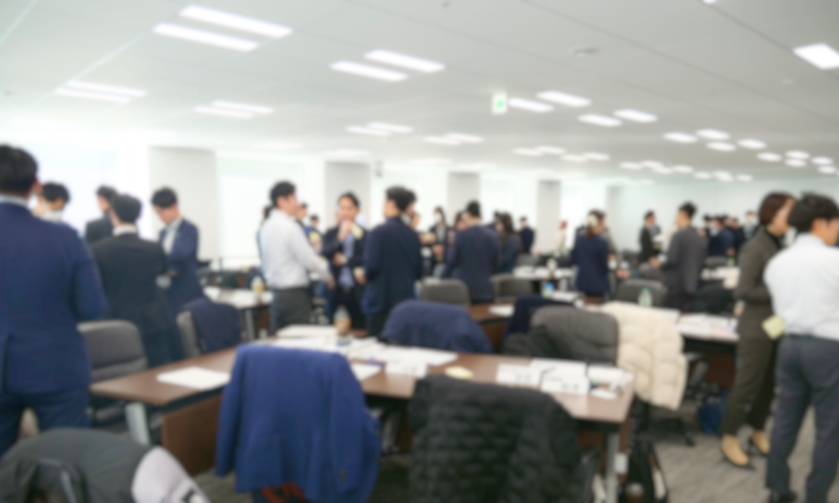 活発に議論する参加者たち